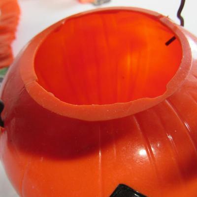 Vintage Cat Tissue Hanger and Hard Plastic JOL Bucket