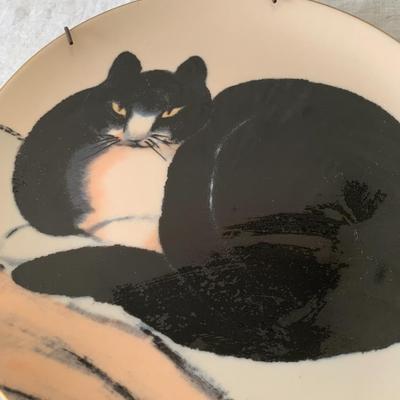 Limoges Porcelain Met Museum of Art Plate, Seated Cat