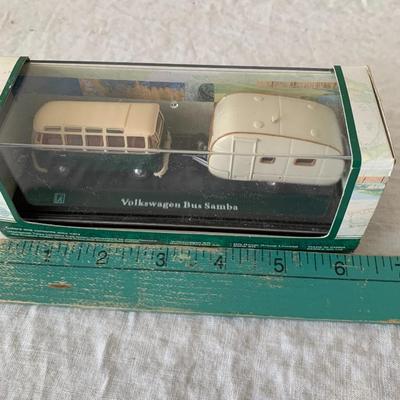 Cararama Volkswagen Samba Bus & Caravan Trailer 1/70 in Display Case