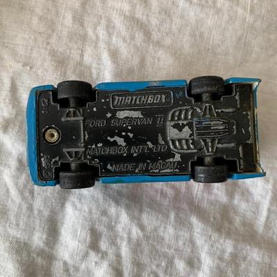 MATCHBOX--1983-- 20 Car Collector's Car Case- Steering Wheel --Vintage Original