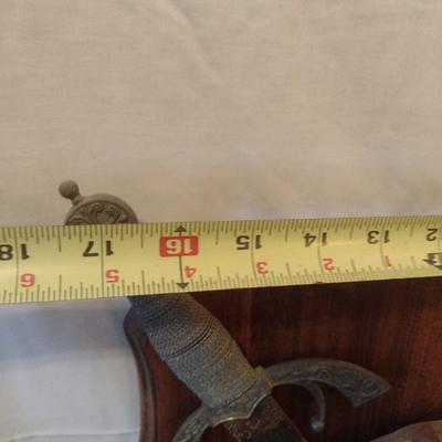 Medieval Crest with Crossing Cutlery on Solid Wood Plaque