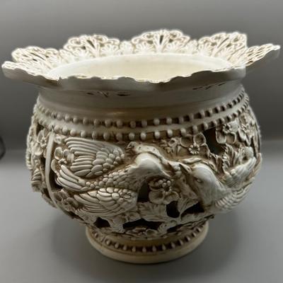 Vintage Ardalt Uccello Birds Flowers Carved Pierced Pedestal Vase Compote Italy