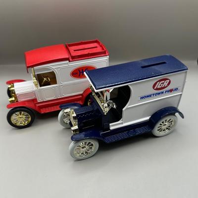 Lot of 2 Ertl Die-Cast Metal Replica Ford Van Locking Banks