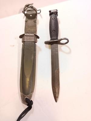 Vintage Imperial U.S. M7 Knife with M8Al Scabbard Vietnam Period
