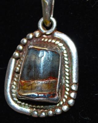 Oval Silver Tone PENDANT with Agate Style Stone 1 Â¼" L