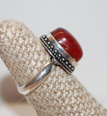 Size 6Â½ Red Onyx .925 Silver Plated Marbled Jellybean Stone Ring on Silver Tone Band (4.8g)