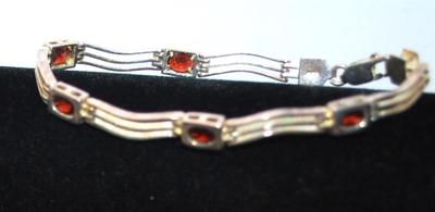 STERLING SILVER Wavy Bracelet with 5 Faceted Bezel Garnet Stones 6 Â½" L