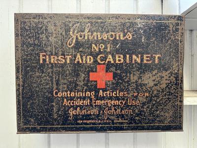 Johnson & Johnson Metal First Aid Kit