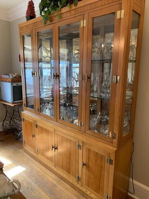 Bernhardt China cabinet/display case with Lights