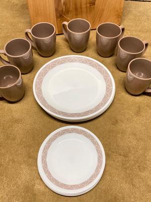LOT 99: Corelle Vitrelle Dinnerware, Corelle Coordinate Stoneware Mugs with Wooden Folding Table