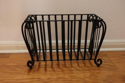 Magazine/Book Holder