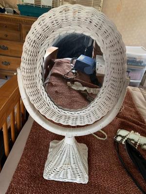 Wicker table top mirror