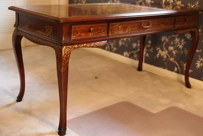 DREXEL Solid Wood Desk Painted Details Leather Top