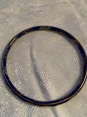 CloisonnÃ© bracelets