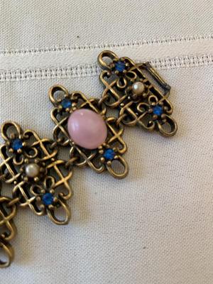 Vintage cabachon filligree bracelet