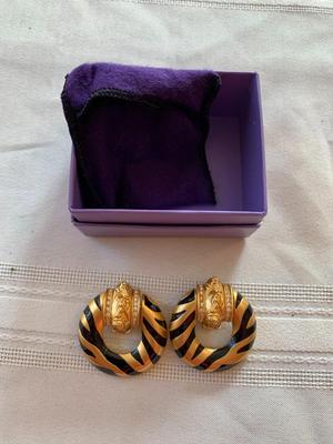 Elizabeth Taylor Clip on Earrings