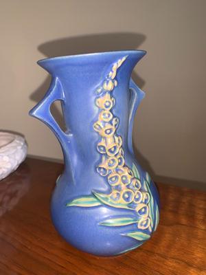 Vintage Roseville #43-6 vase Foxglove Blue, Double handled vase