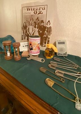 Trinket and Knick-Knack Lot