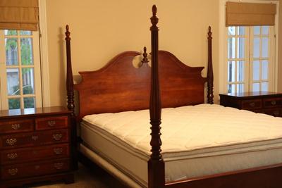 King Four Post Bed Frame & Two Stoneleigh Nightstands (See Description)