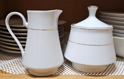 Crown Ming China set Jian Shiang serves 8