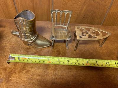 4 Vintage solid brass objects Rocking Chair, Cowboy Boot, Antique Iron, Model T