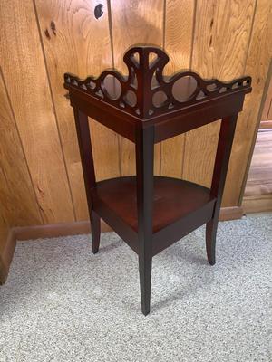 bowfront 2 tier corner side table