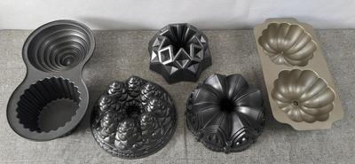 Cake Pan Assortment