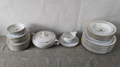 Narumi Olive Leaves China Set