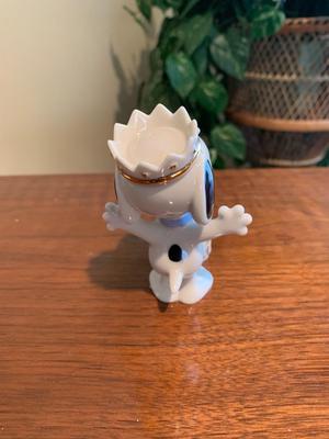 Lenox Snoopy's Birthday Surprise Figurine