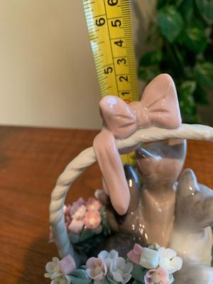Lladro Purr-Fect Kittens Cats in Flower Basket Figurine #1444