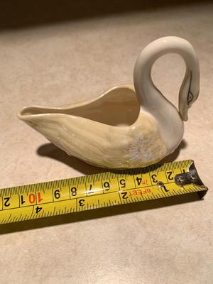 BELLEEK swan Creamers