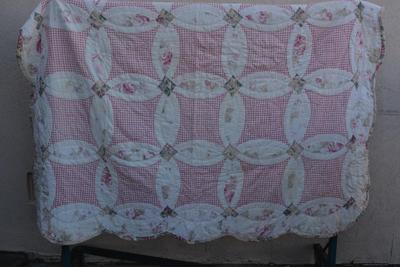 Vintage Double Wedding Ring Hand Pieced & Hand Stitched Quilt 86