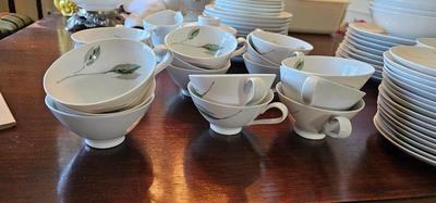 Mikasa China set "Spring Oaks"