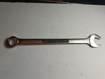 Craftsman Wrench 32 MM CRAFTSMAN TOOL