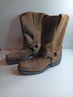 Nice! Brown leather Cody James Size 13 M boots - like new!