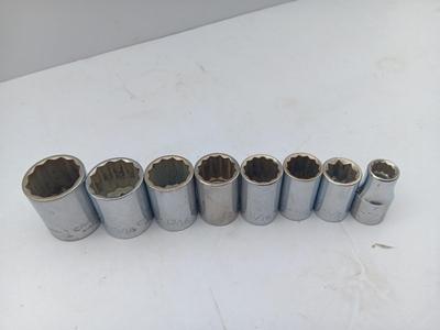 Craftsman Sockets - CRAFTSMAN TOOLS = total of 8 sockets 1" - 15/16 - 13/16 - 11/16 and more