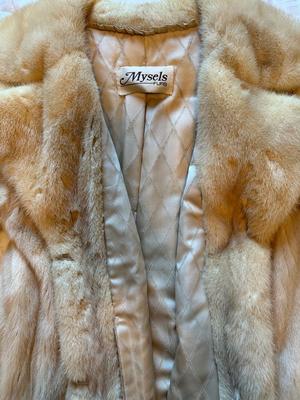 Mysels Mink Fur Coat & Hat - Excellent Condition