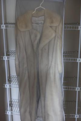 Mysels Mink Fur Coat & Hat - Excellent Condition