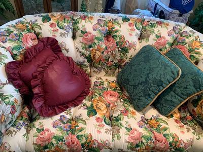 Buatta style Cottage Core Chintz loveseat