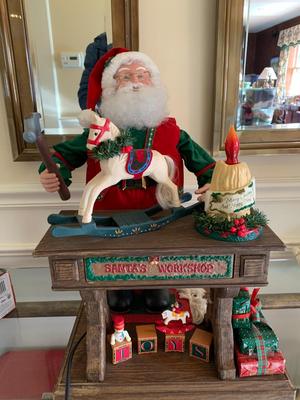 Animated Santa's workshop