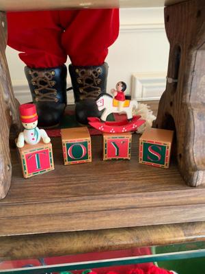 Animated Santa's workshop