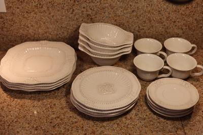American Atelier Baroque Dishware (20)