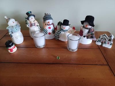 9pc snowman candle lot