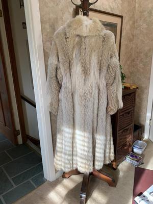 Mobster wife chic Full length fur coat