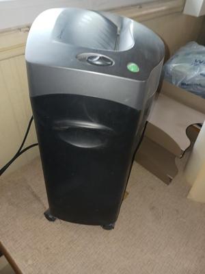 ROYAL PAPER SHREDDER