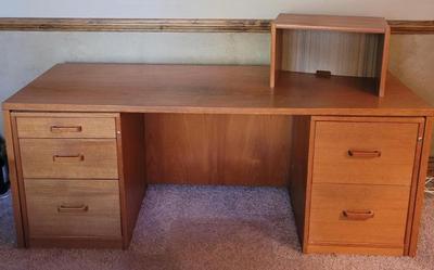 Desk with File Cabinets and More (DB-CE)
