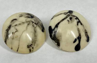 Black & white Marble Swirl Pattern Plastic Button Earrings Clip-on