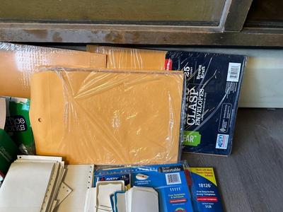 ASSORTMENT OF OFFICE/SCHOOL SUPPLIES