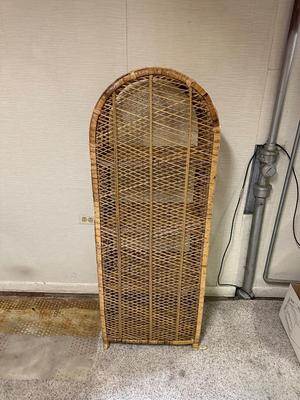 WICKER SHELF AND NEW MEDIA ORGANIZER