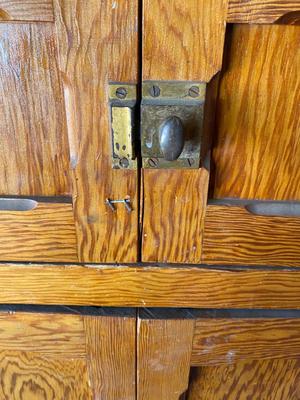 REALLY NEAT OLD CABINET